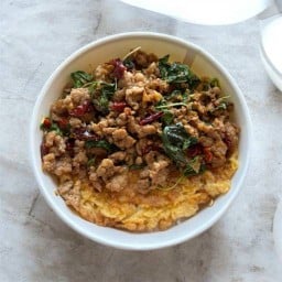 กะเพราเด็ดสุดใจ - ประชาชื่น