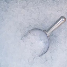 น้ำแข็งเปล่า - แก้วถัง