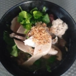 ลุงเปาต้มเลือดหมูจิงจูฉ่าย(สาขา2)