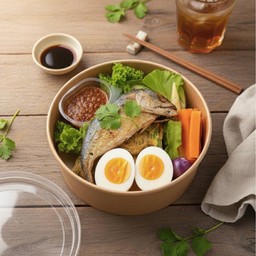 ข้าวคลุกน้ำพริก+ปลาทูทอด+ไข่ต้ม