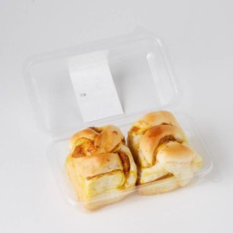 ขนมปัง ไส้หมูหยองพริกเผา