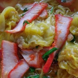 บะหมี่เกี๊ยวน้ำพิเศษ3ก้อน