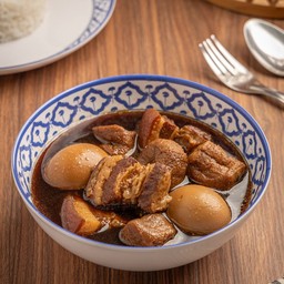 ไข่พะโล้หมูสามชั้น