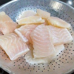 ปลาดอลลี่ ชุดละ