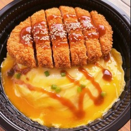 ข้าวไข่ข้นไก่ทอดโทริคัตสึ (ไก่ทอดสไตล์ญี่ปุ่น)