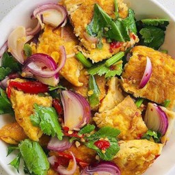 ยำไข่เจียวใส่หอมแดง, ใบขึ้นฉ่าย+ข้าว