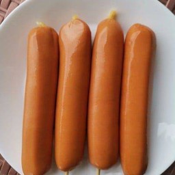 ไส้กรอกจัมโบ้ 1 ชิ้น ชุดละ