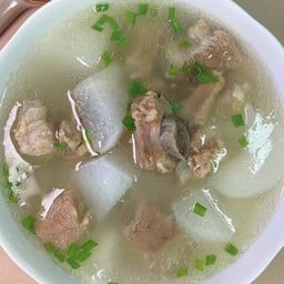 ซุปซี่โครงหมูหัวไชเท้า-排骨萝卜汤