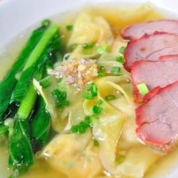 เกี๊ยวน้ำหมูแดง