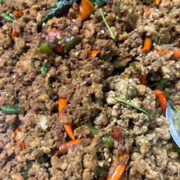 ผัดกระเพราหมูสับ