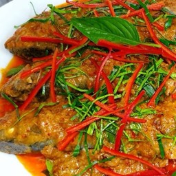 ฉู่ฉี่ปลาทู