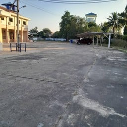 โรงแรมคริสตัลรีสอร์ท