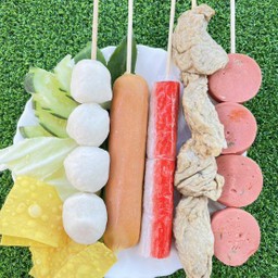 คาเฟ่ลูกชิ้นทอด