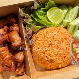 ข้าวคลุกน้ำพริกเผา-สามชั้นทอดน้ำปลา