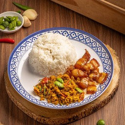 ข้าวคั่วกลิ้งหมูสับสะตอ + หมูหวาน