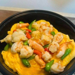 หอมกระเพรา หมก ข้น เยิ้มม 😋