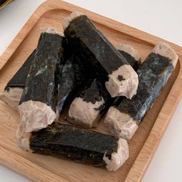 ไก่ห่อสาหร่าย 1 ชิ้น ชุดละ