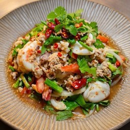 FF10 Spicy Mixed Thai Salad