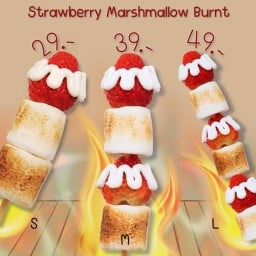 สตอเบอรี่มาชเมลโล่พ่นไฟ ถนนคนเดิน