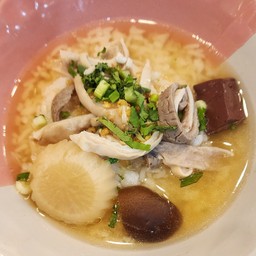 ข้าวต้มกระเพาะหมู