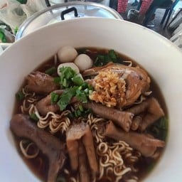 ฮาบี๊บก๋วยเตี๋ยวหน้าโบร์