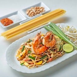 ผัดไทยเส้นจันทร์กุ้งสด/สุก