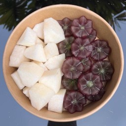 สาลี่ + องุ่น