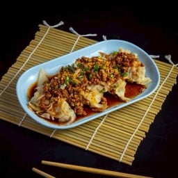 เกี๊ยวทรงเครื่อง