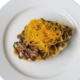 ครอฟเฟิล นูเทล่าฝอยทอง (ขนาด 50 g.) ตัวใหญ่