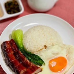 แดงข้าวมันไก่ สไตล์สิงคโปร์ แดงข้าวมันไก่ สไตล์สิงคโปร์