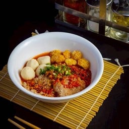 ก๋วยเตี๋ยว ต้มยำ หมู