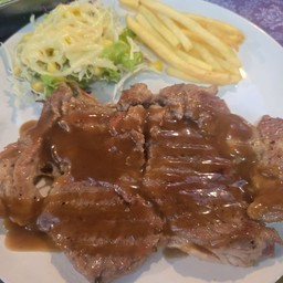 สเต็ก ชายพีท Cj เสาธงหิน