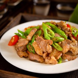 32-หมูสามชั้นผัดพริก