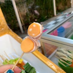 หม่าล่า ลูกชิ้นทอด บาร์บีคิว  - หน้าเซเว่นประชุมมิตร