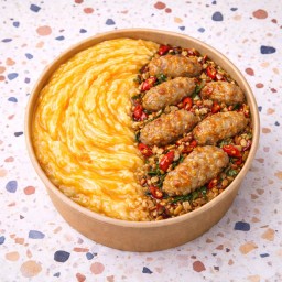 ข้าวหน้าไข่ข้น + หมูเด้งคั่วพริกเกลือ