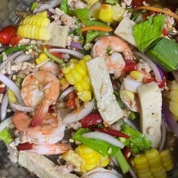 ยำเย็นเจ้าพระยา