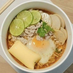 เตี๋ยวคลุกซอส & ม่าต้มยำ