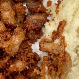 ข้าวเหนียวไก่ทอด ห่อกระดาษ - สันผักหวาน