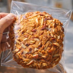 Almond Cookie