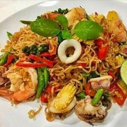 ผัดขี้เมา