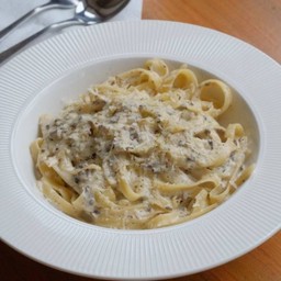 Fettuccine Truffle Pasta เฟชตูชินี่ ทรัฟเฟิล พาสต้า