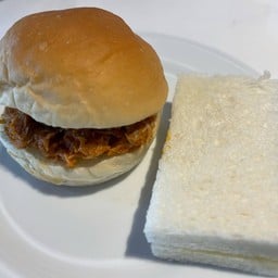 Miracle First Class Lounge SAT-1