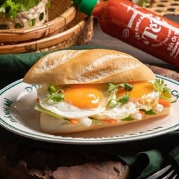 บั๋นหมี่ไข่ดาวกรอบ