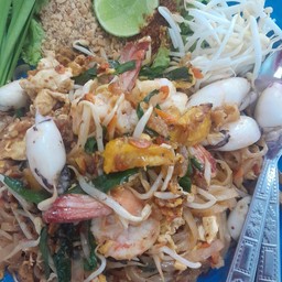 ผัดไทยทะเล