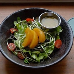 Peach Salad พีชสลัด