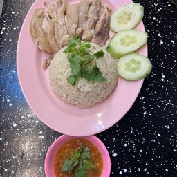 หนา&เอ็ม ก๋วยเตี๋ยวหมูตุ๋น ข้าวมันไก่ ก๋วยเตี๋ยวไก่มะระ