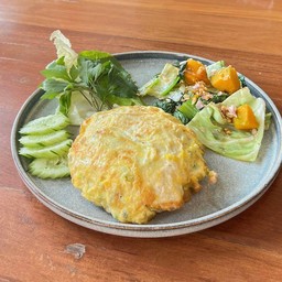 D. ข้าวกล้องไข่ผัดผักตามมี