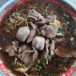 ก๋วยเตี๋ยวโกเด้ง-โฮเด้งหลังวัดเกด