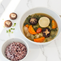 ต้มจับฉ่ายพร้อมข้าว (Mixed Vegetable Stew with Rice)