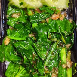 ข้าวคะน้าน้ำมันหอย.